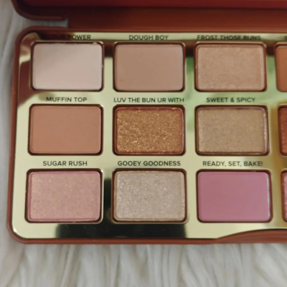 💖FIRM! NWT TOO FACED CINNAMON SWIRL EYESHADOW PALETTE LIMITED EDITION